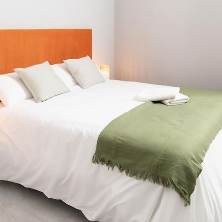 Alohamundi Alfareria II Apartment Seville Luaran gambar