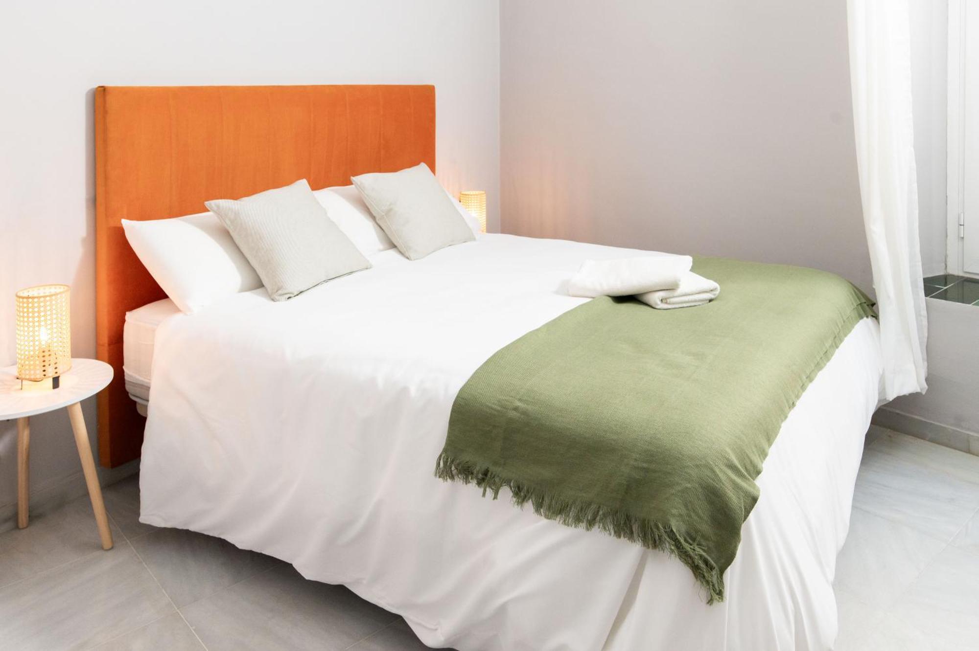 Alohamundi Alfareria II Apartment Seville Luaran gambar